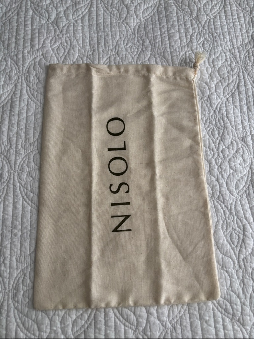 Nisolo Cream Canvas Drawstring Dust  Bag with Olive Green Logo